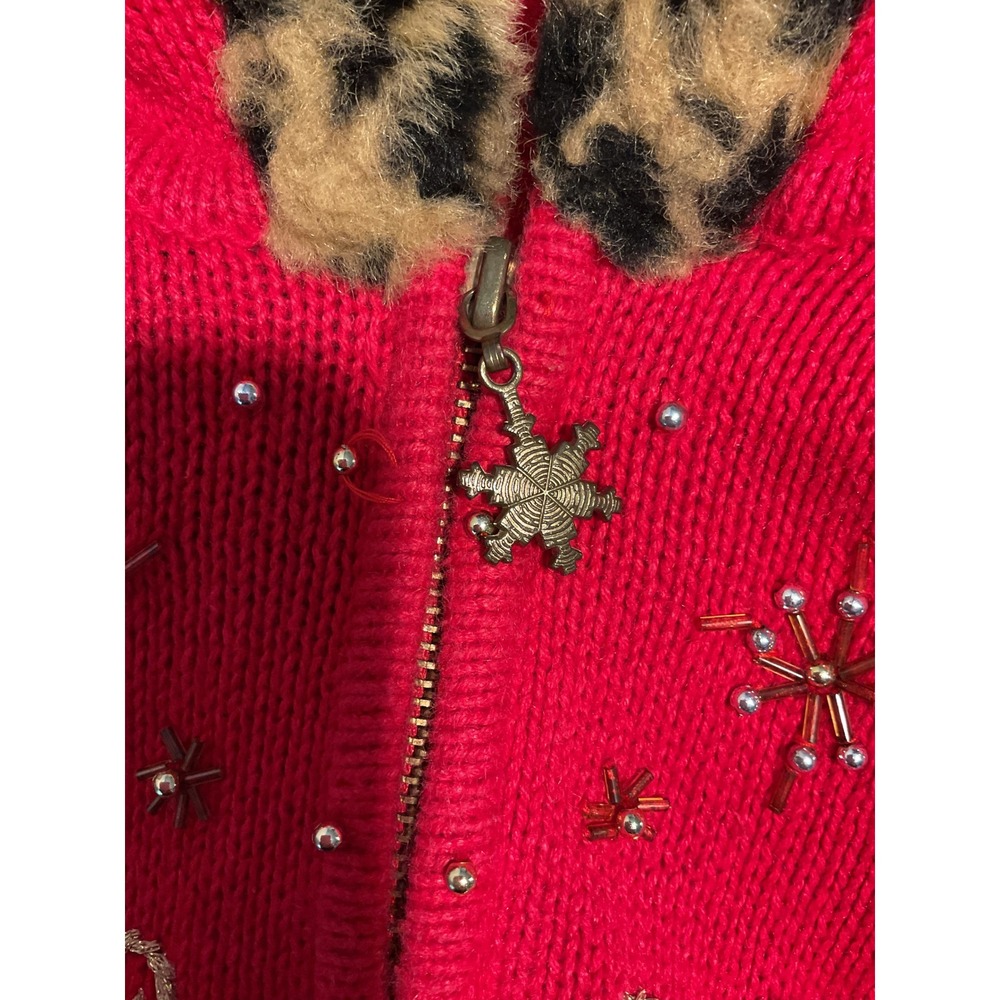CB Collections Women's Red Beaded Reindeer Christmas Hooded Vest M - Picture 9 of 9